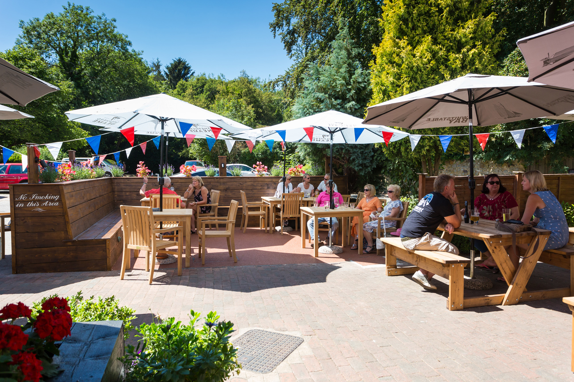 10 PUBS WITH GREAT GARDENS FOR SUMMER